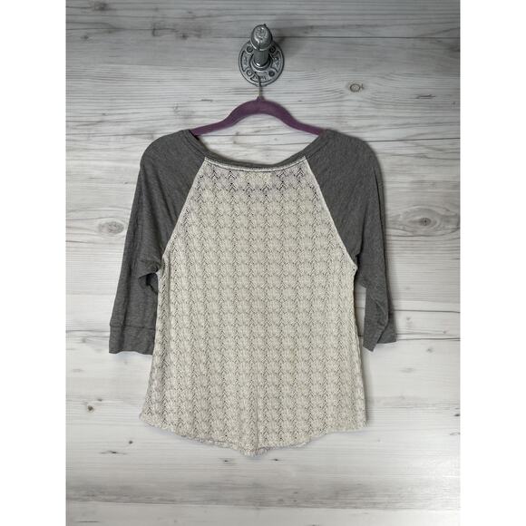 Abercrombie & Fitch Shirt Womens Small Gray White Raglan 3/4 Sleeve Lace Knit - Picture 9 of 9